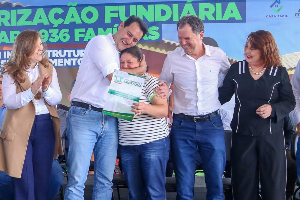 Ratinho Júnior anuncia ampliação no programa de regularização fundiária 