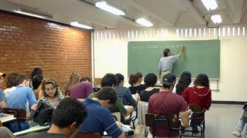 Unespar e UEL abrem concursos para professores