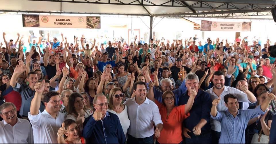 Ratinho Jr visita Jaguariaíva para inauguração de 200 casas