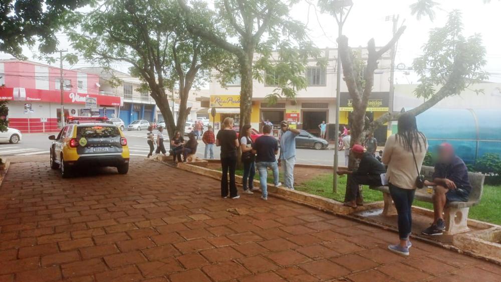 Wenceslau Braz promove ação com pessoas que causam transtornos na Praça da Matriz