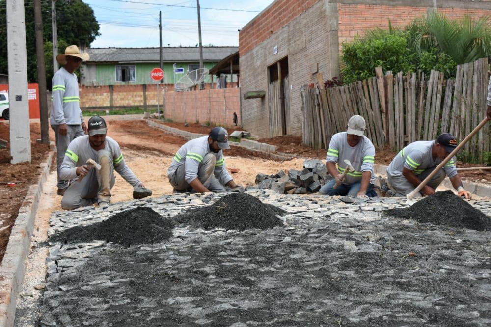 Prefeitura de Jaguariaíva inicia obras de pavimentação na Vila Kennedy