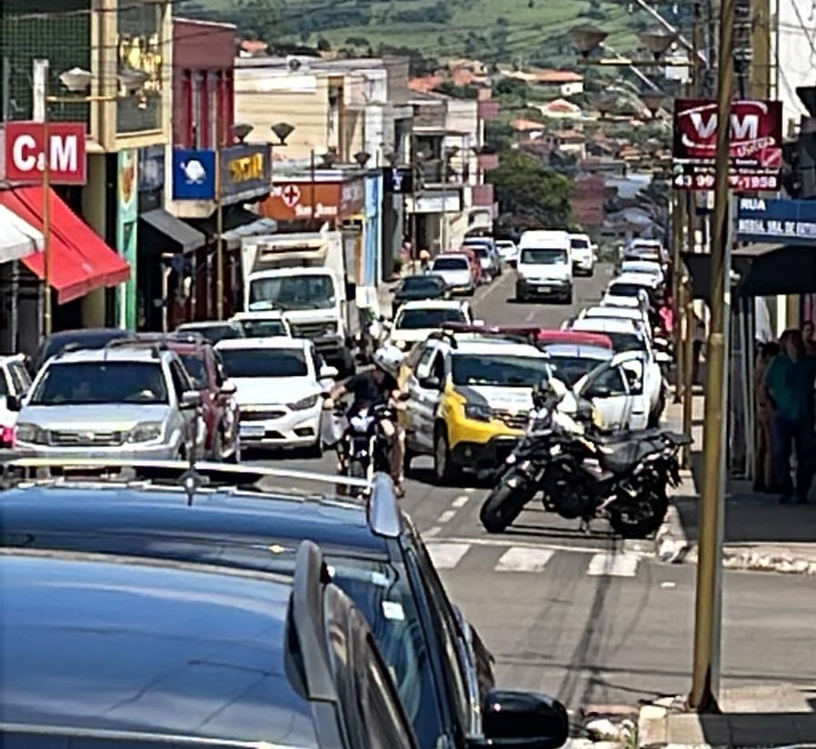Loja de joias é assaltada em plena luz do dia em Siqueira Campos
