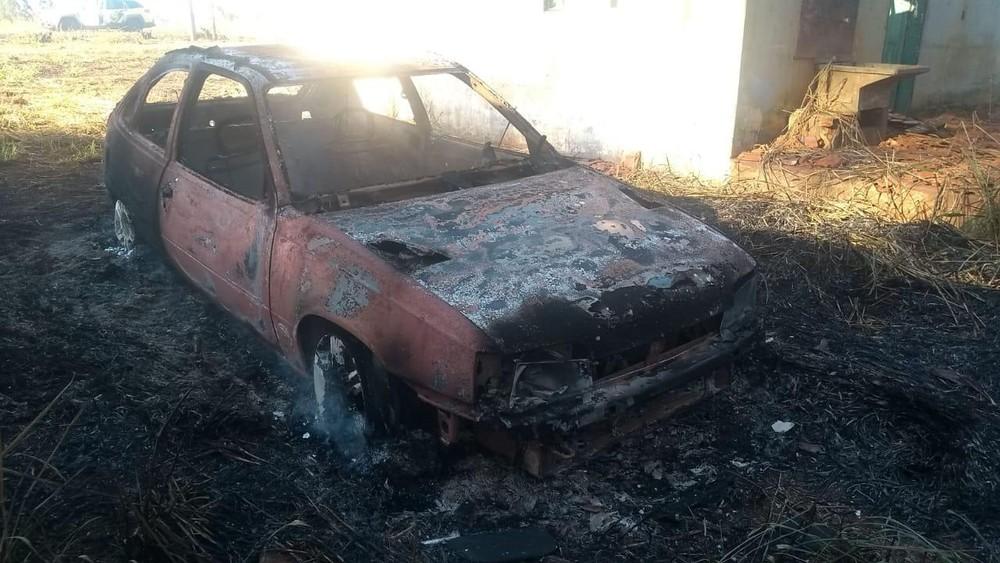 Preso suspeito de matar ex-mulher e atear fogo em carro com corpo dentro