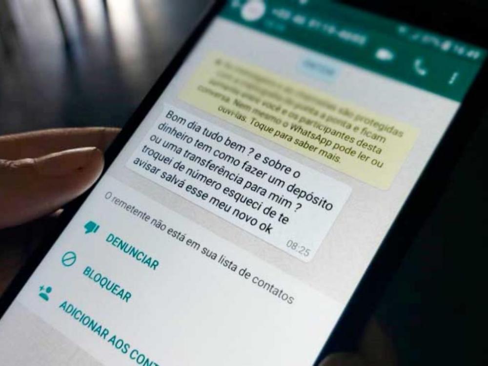 Mulher cai no golpe do Whatsapp e perde R$ 1,8 mil