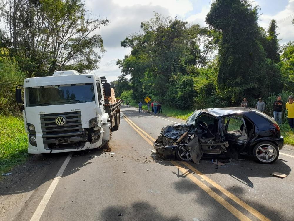 Acidente em Tomazina deixa motorista em estado grave
