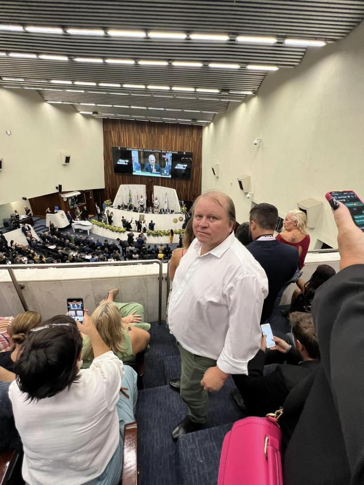 Prefeito Paulinho vai a Curitiba em busca de recursos para Salto do Itararé