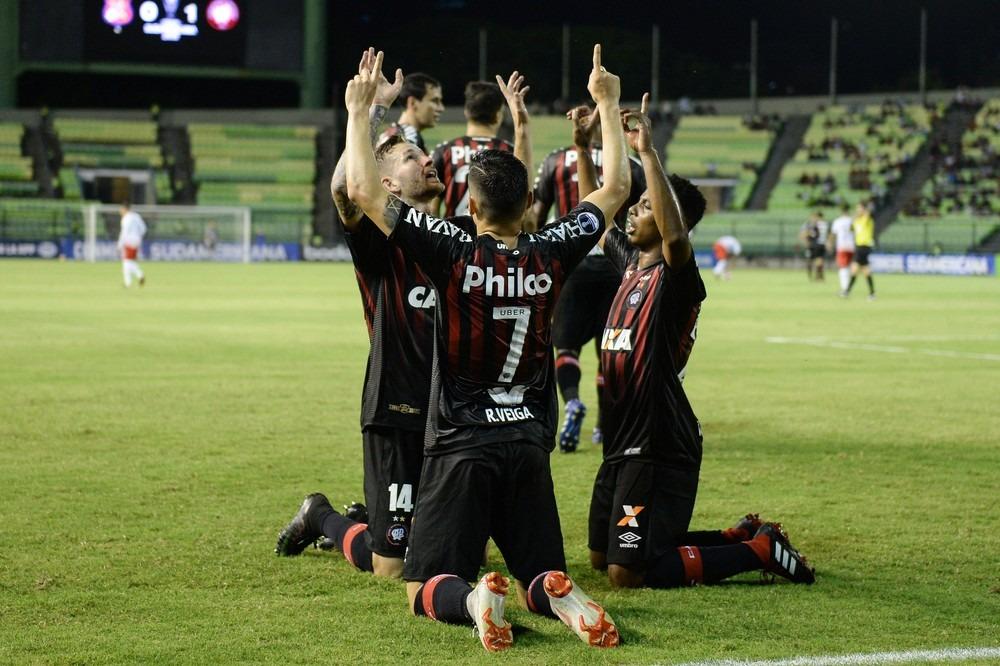 Atlético tem vantagem de dois ou mais gols de diferença para jogo com o Caracas