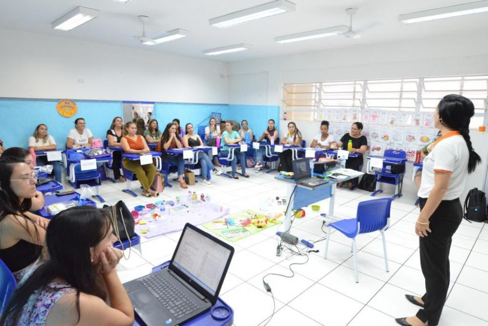 Prefeitura realiza capacitação com professores de Wenceslau Braz