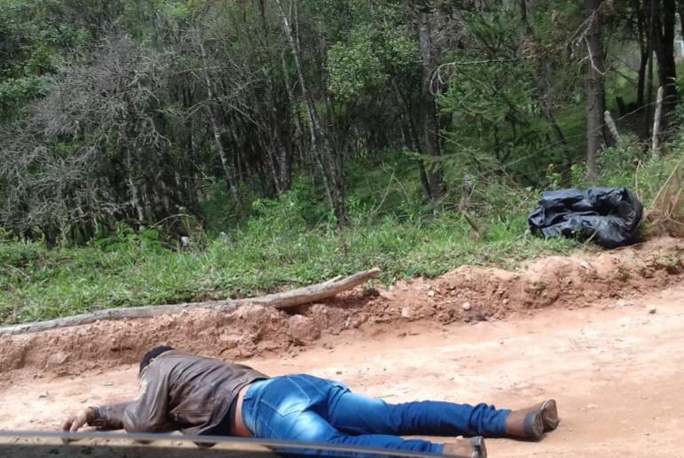 Corpo é encontrado com marcas de tiros na zona rural de Jaguariaíva
