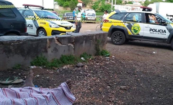 Homem é morto violentamente por causa de R$ 10