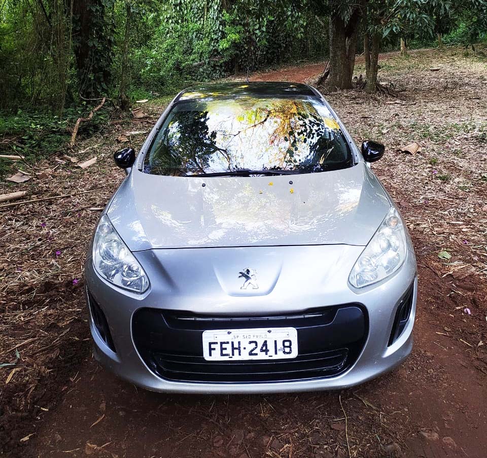 Mãe e filho são vítimas de assalto a mão armada