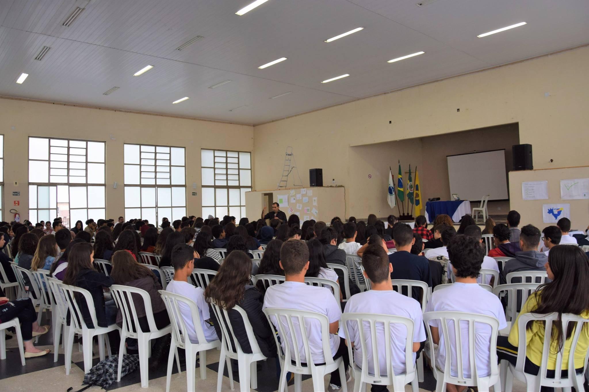 Projeto Consciência Política expõe propostas de candidatos ao Governo e à Presidência
