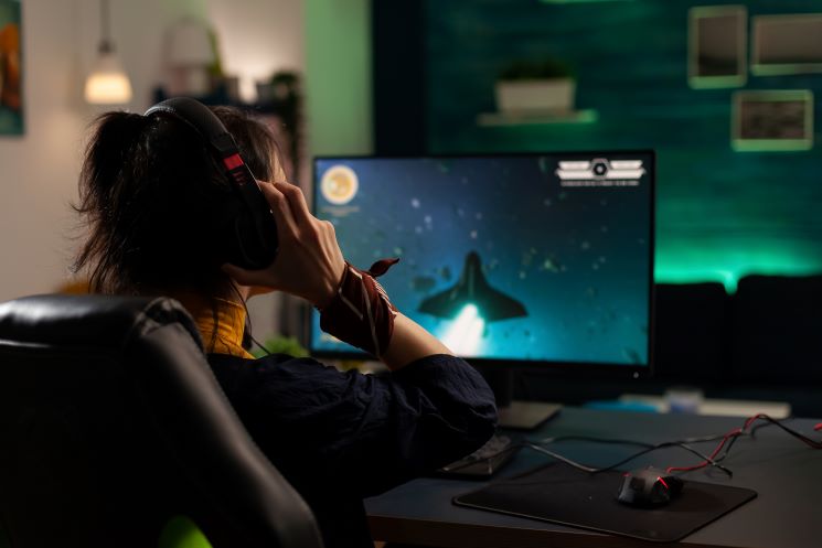 Psicólogo faz alerta sobre exposição à tecnologia por crianças e adolescentes