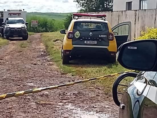 Homem é executado a tiros e mulher conta detalhes do assassinato