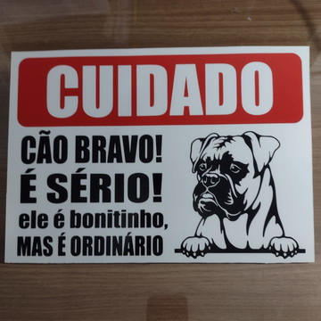 Cachorro morde ladrão de celular e suspeito é preso pela PM