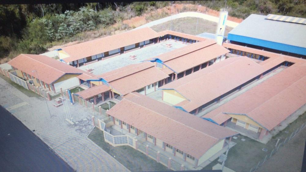 Prefeito fala sobre inauguração da nova escola municipal em Pinhalão