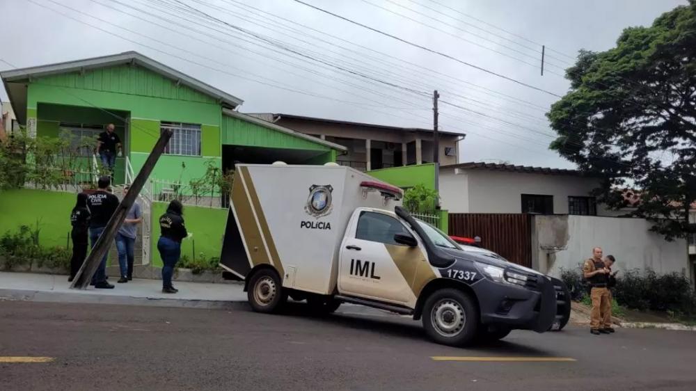 Casal é espancado e idosa passa quatro horas ao lado do marido morto