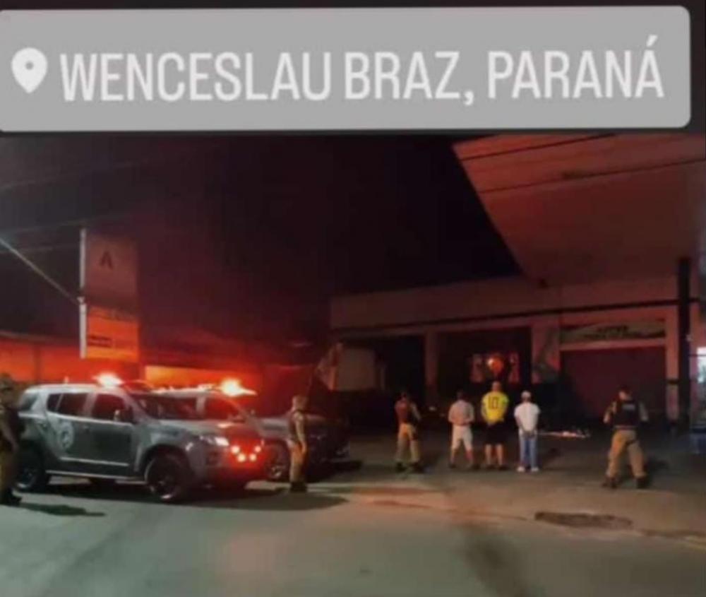 Homem é espancado até a morte no Centro de Wenceslau Braz
