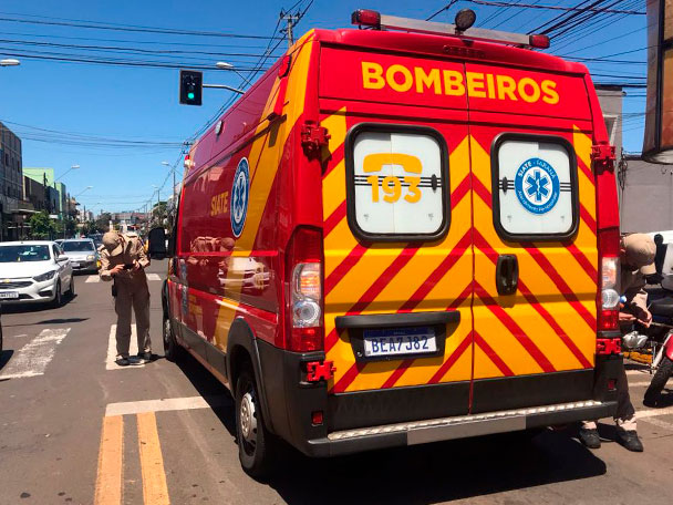 Suspeito é preso após agredir e quebrar a perna de um homem