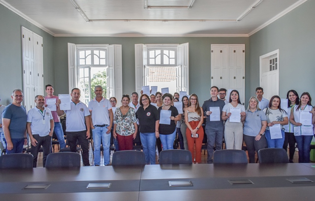 Prefeitura de Jaguariaíva promove posse de novos servidores