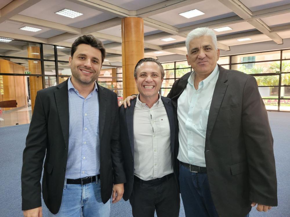 Norte Pioneiro tem três prefeitos na chapa da Associação dos Municípios do Paraná