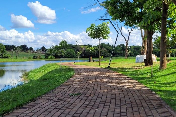 IAT faz vistorias técnicas em projetos de parques urbanos da região Norte do Paraná