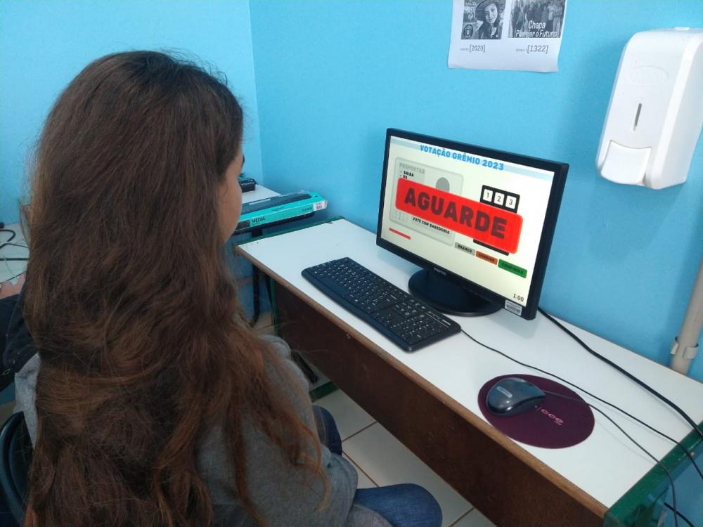 Alunos brazenses criam software para eleição do grêmio estudantil