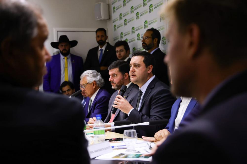 Governador participa de encontro com a Frente Parlamentar da Agropecuária