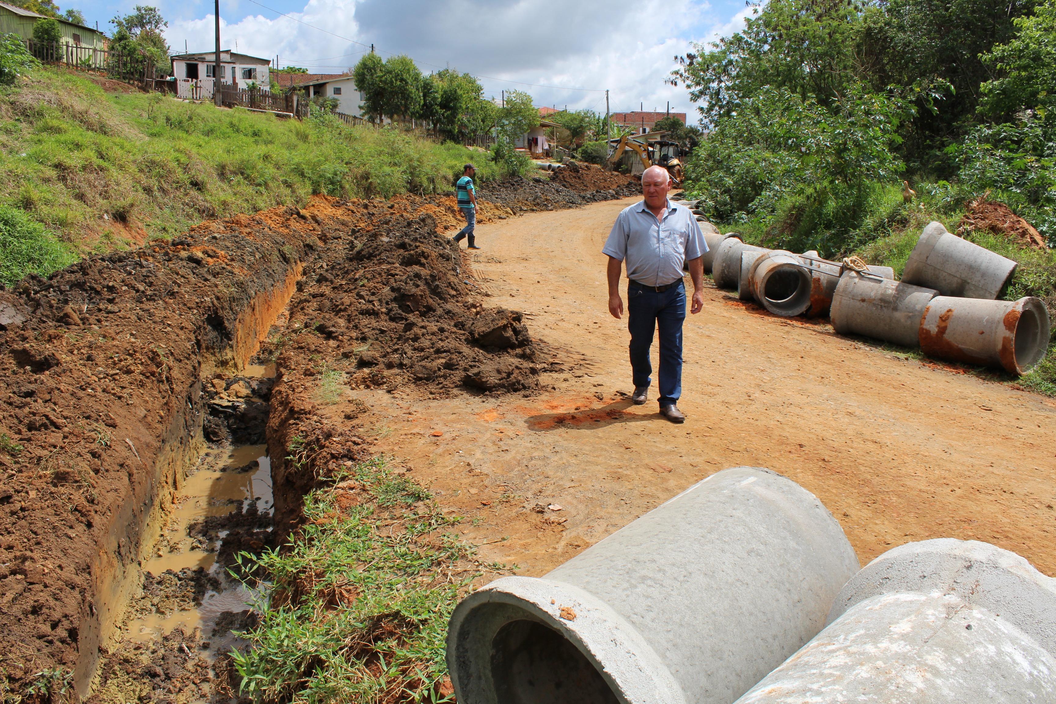 Obras na Vila Esperança continuam a todo vapor em Japira