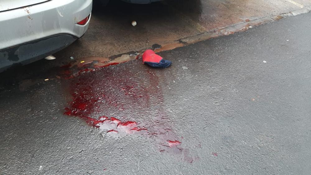 Homem é encontrado ensanguentado no Centro de Wenceslau Braz