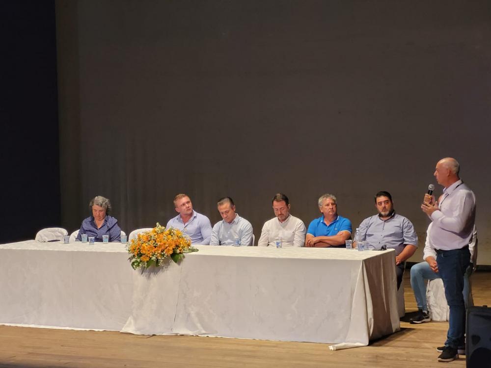 Jacarezinho é sede de debate sobre trabalho, emprego e renda no Norte Pioneiro