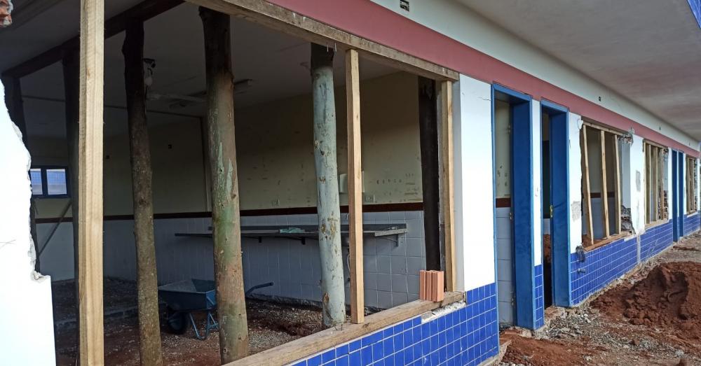 Prefeitura realiza obras de recuperação no prédio do Cmei Criança Feliz