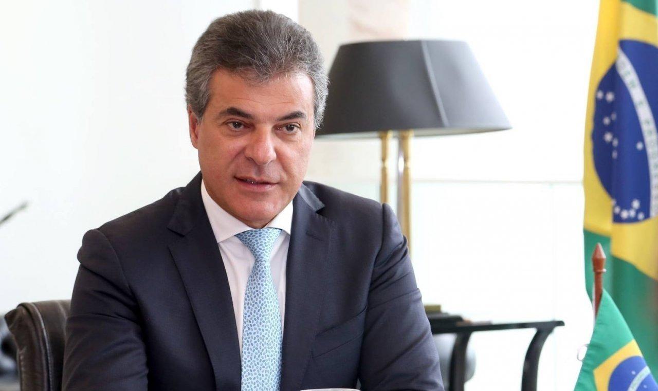 Nada devo e sigo confiando na justiça, diz Richa