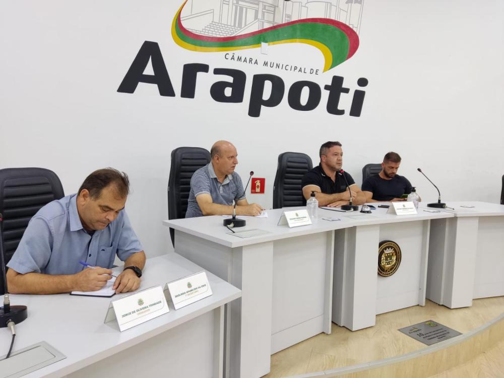 Câmara de Arapoti convoca audiência pública contra as constantes queixas de demora nos atendimentos