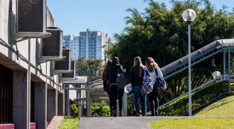 UFPR abre 258 vagas para alunos de outras instituições