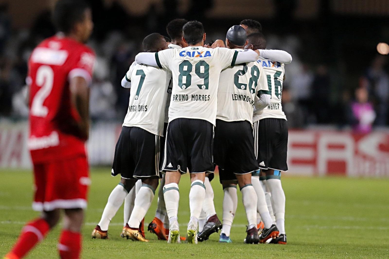 Coritiba aposta em sequência caseira para recuperar fôlego na Série B