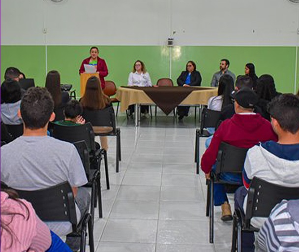 Programa Jovem Aprendiz gera oportunidades de emprego em Jaguariaíva