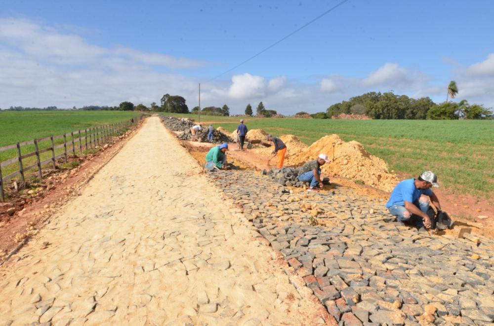 Prefeitura de Wenceslau Braz realiza obras na zona rural do município
