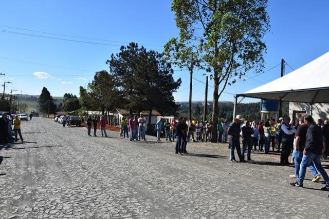 Prefeitura entrega obra de pavimentação no Distrito Industrial Madeireiro