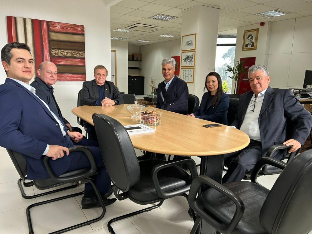 Prefeito de Pinhalão destaca parceria com Deputado Mauro Moraes para fortalecimento da mão de obra especializada