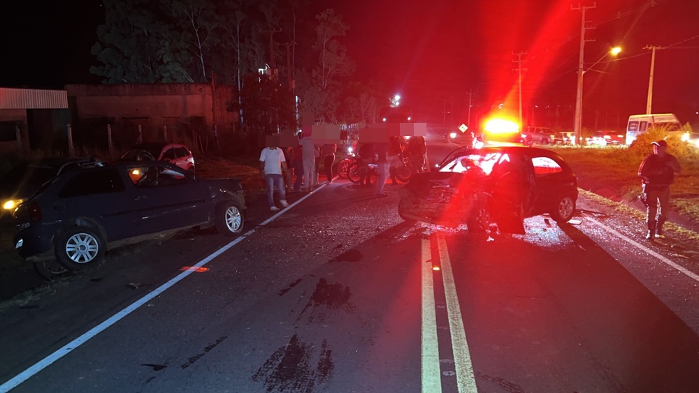 Acidente deixa três feridos em Jaboti