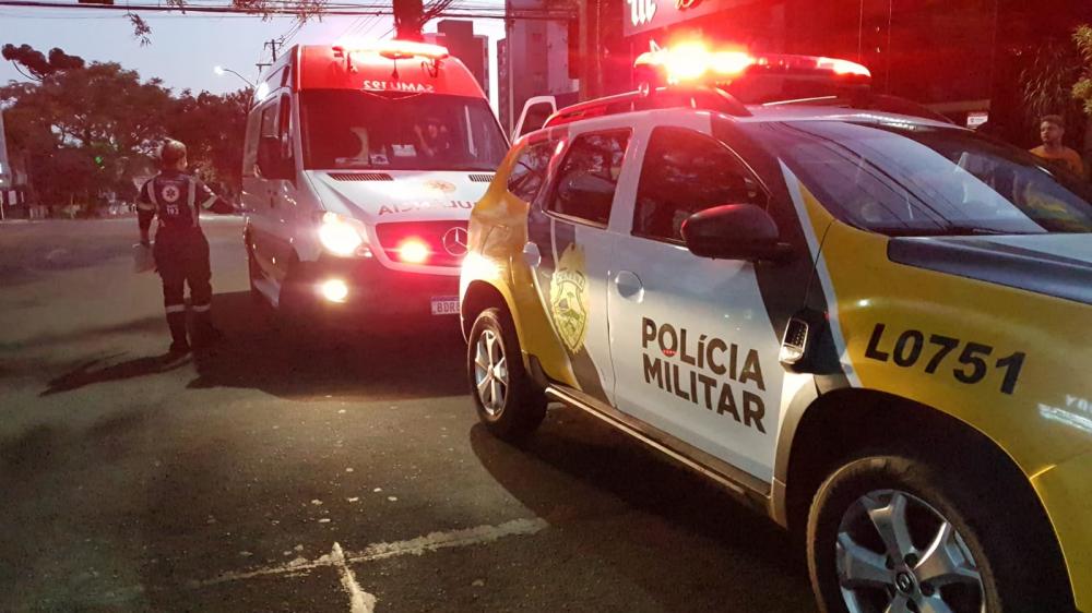 Mulher é presa após esfaquear homem em bar de Arapoti