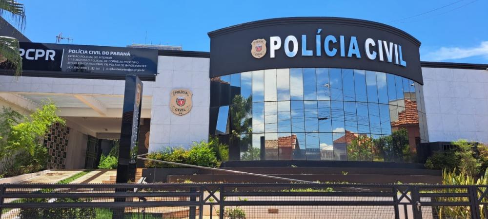 Suspeito devolve carro furtado para vítima e acaba preso