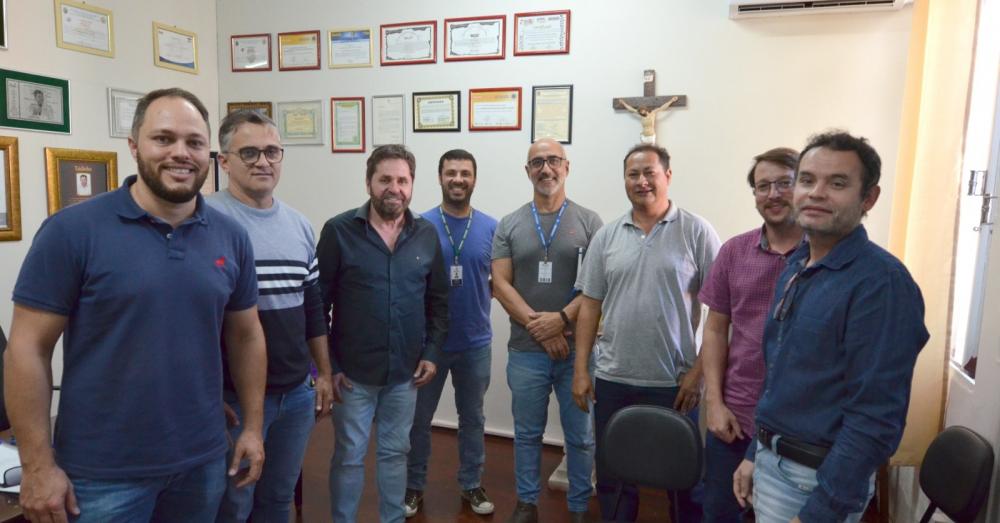 Prefeitura trabalha para que produtores possam vender em todo o Paraná