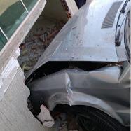 Motorista embriagado invade casa e é preso