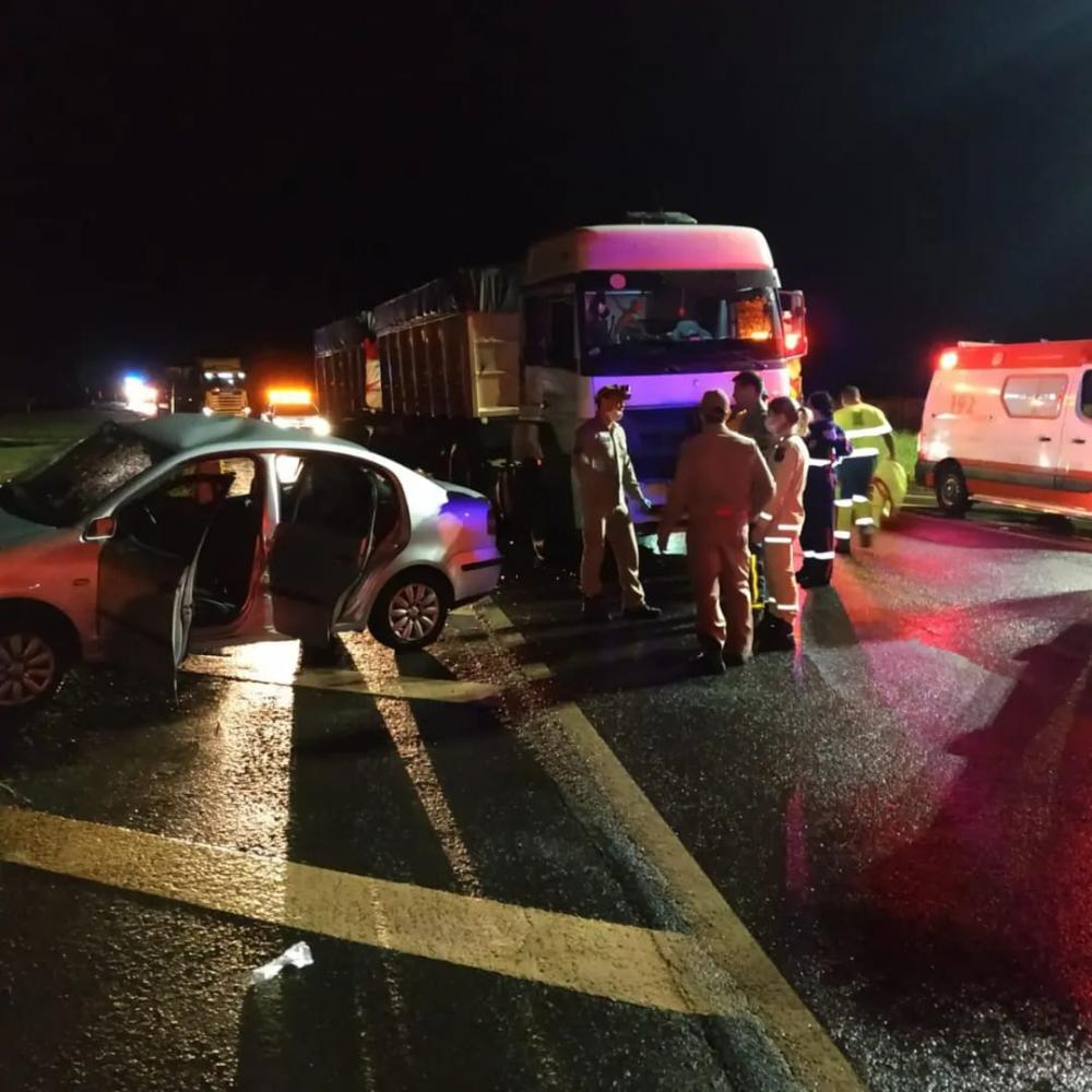 Acidente mata homem e deixa passageira em estado grave