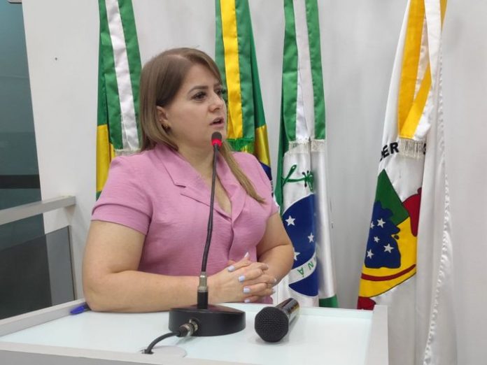 Vereadores aprovam contas da ex-prefeita Nerilda Penna