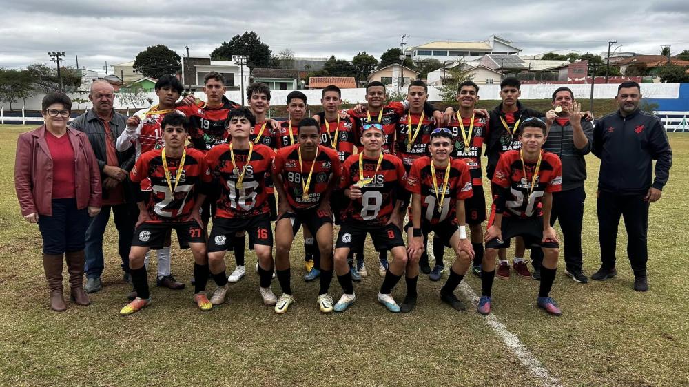 Wenceslau Braz é campeã em quatro categorias do Bom de Bola