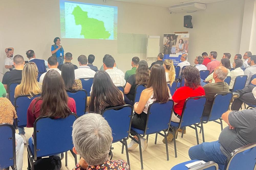 Amunorpi repassa aos municípios associados orientações técnicas da Itaipu