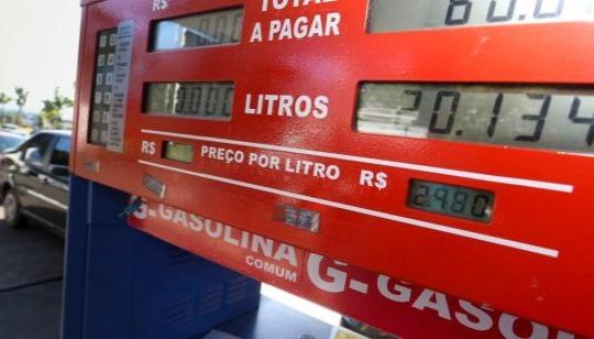 Gasolina da Petrobras atinge maior valor desde o início dos reajustes diários